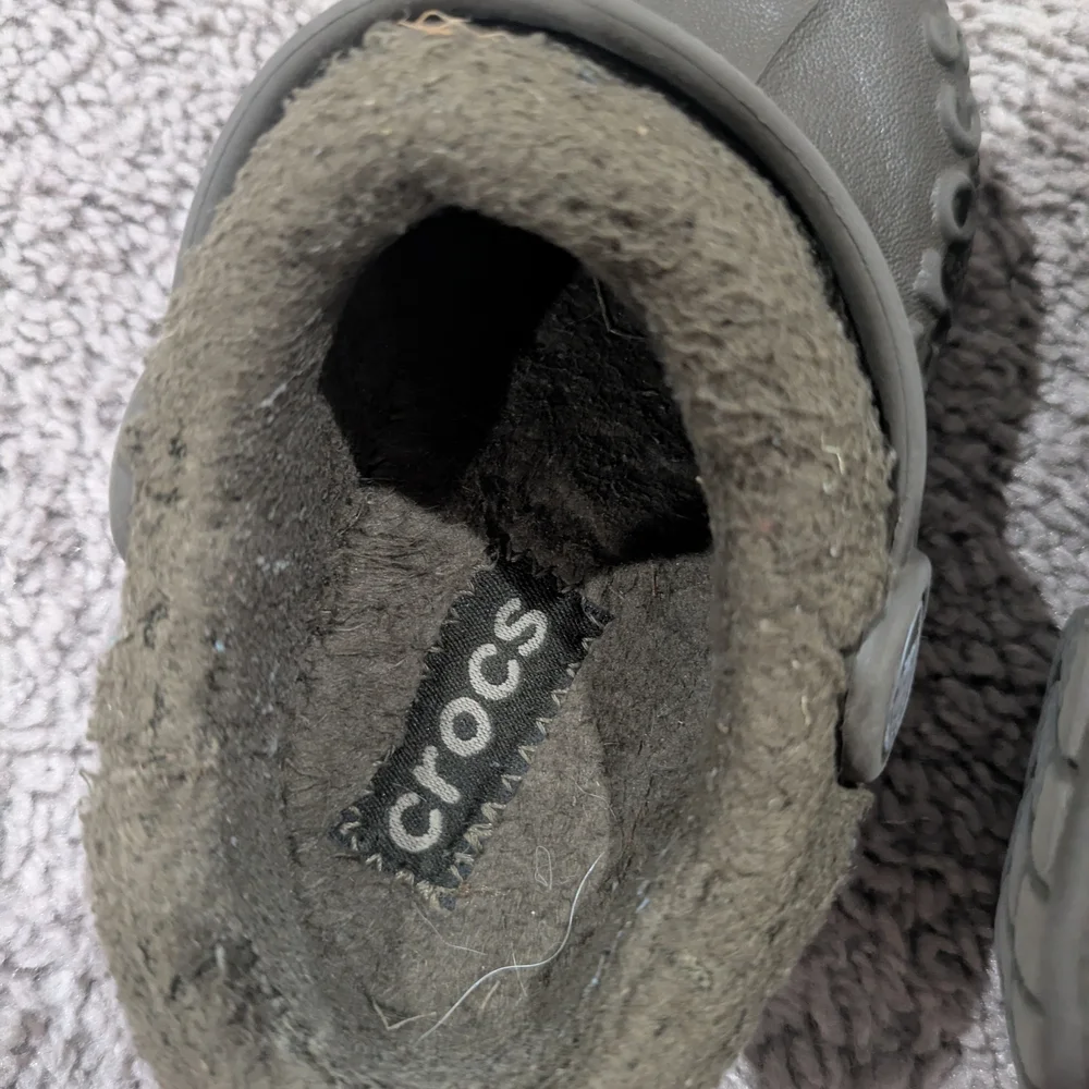 Crocs‎ Kids Brown Fur Lined Clogs Size 8